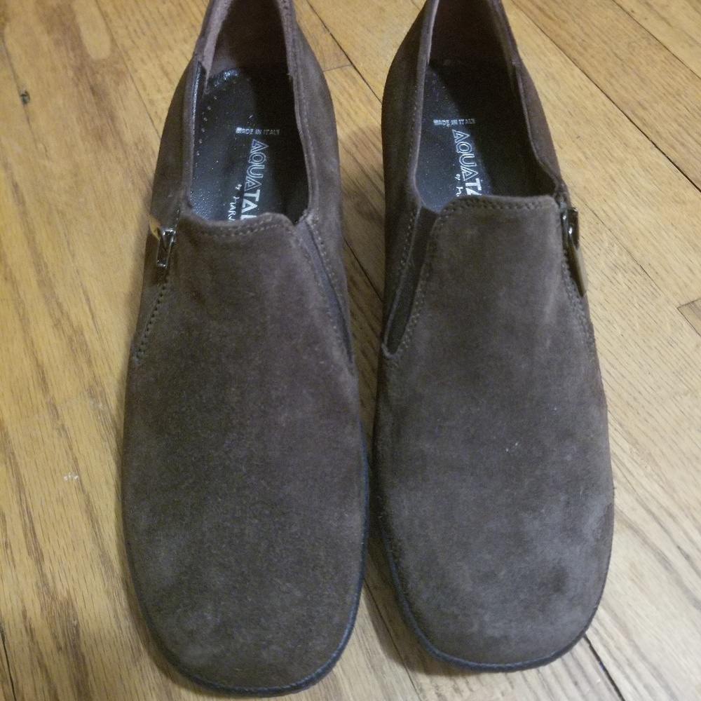 Aquatalia suede shoes